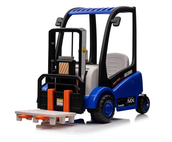 Forklift can lift and lower electirc car